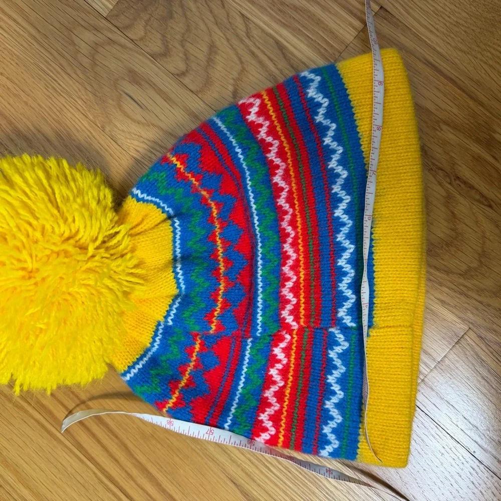Vintage Beanie Pom Pom Knit Winter Hat Colorful Yellow Adult One Size - Picture 6 of 8
